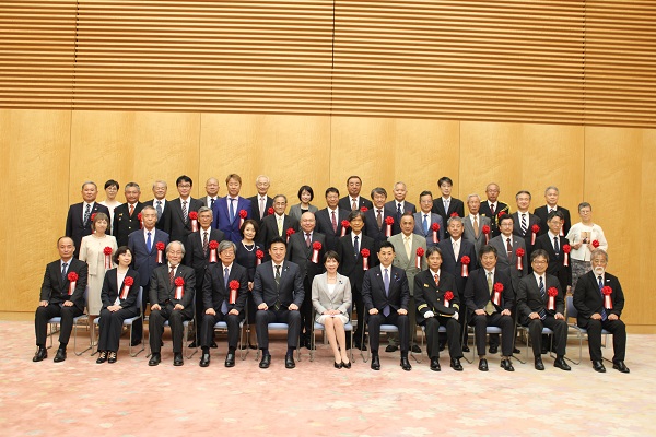 内閣総理大臣表彰式 集合写真