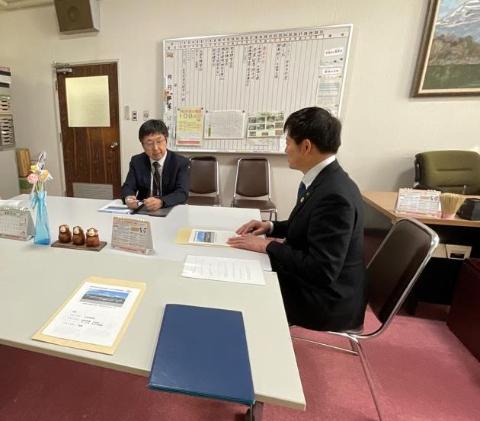 視察の様子