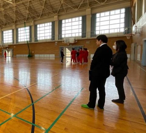米原中学校での視察