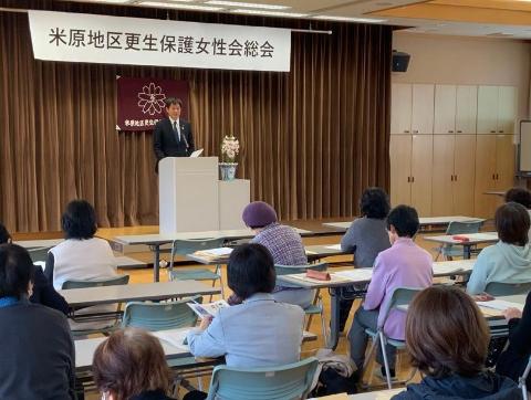 壇上にて挨拶されている市長の写真