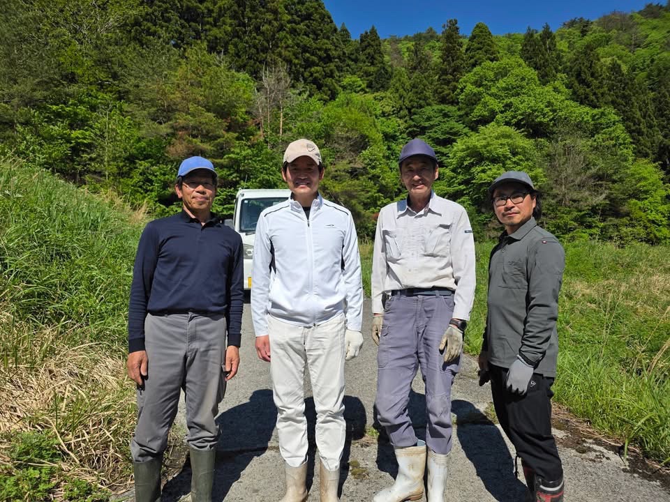 農業みらいつくり隊員と記念撮影