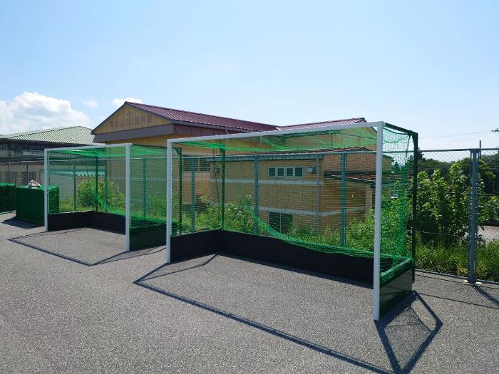 伊吹第1グラウンドに設置するホッケーゴール2基の写真