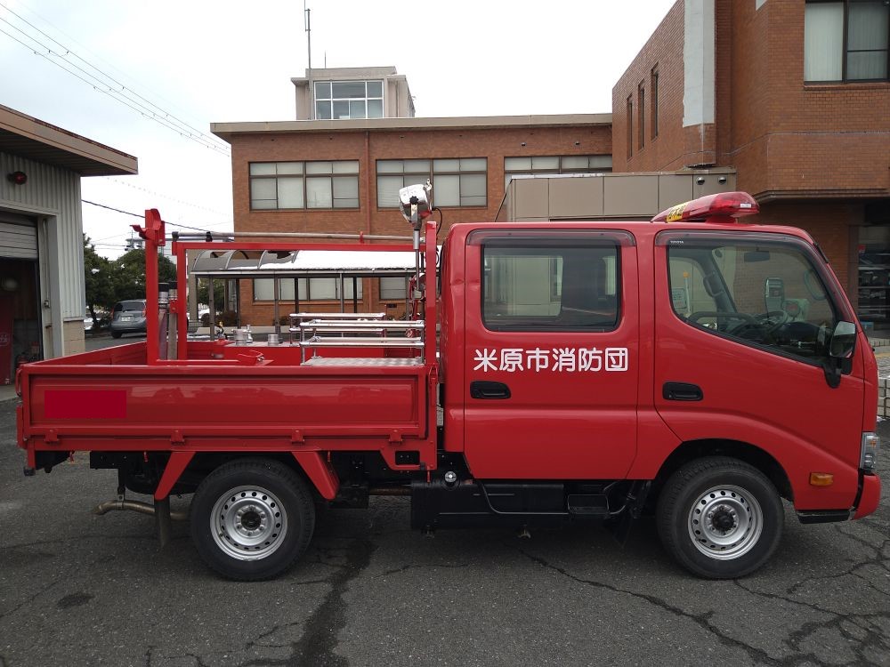 物品番号6消防ポンプ積載車6外観右側面の画像