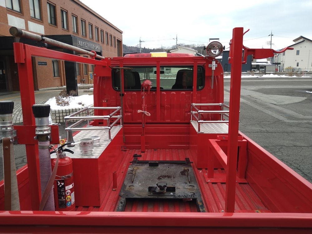 物品番号6消防ポンプ積載車6後部荷台の画像