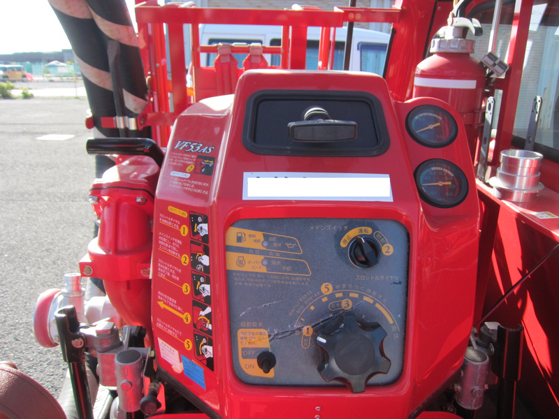 物品番号4消防ポンプ積載車4外観可搬式ポンプの画像