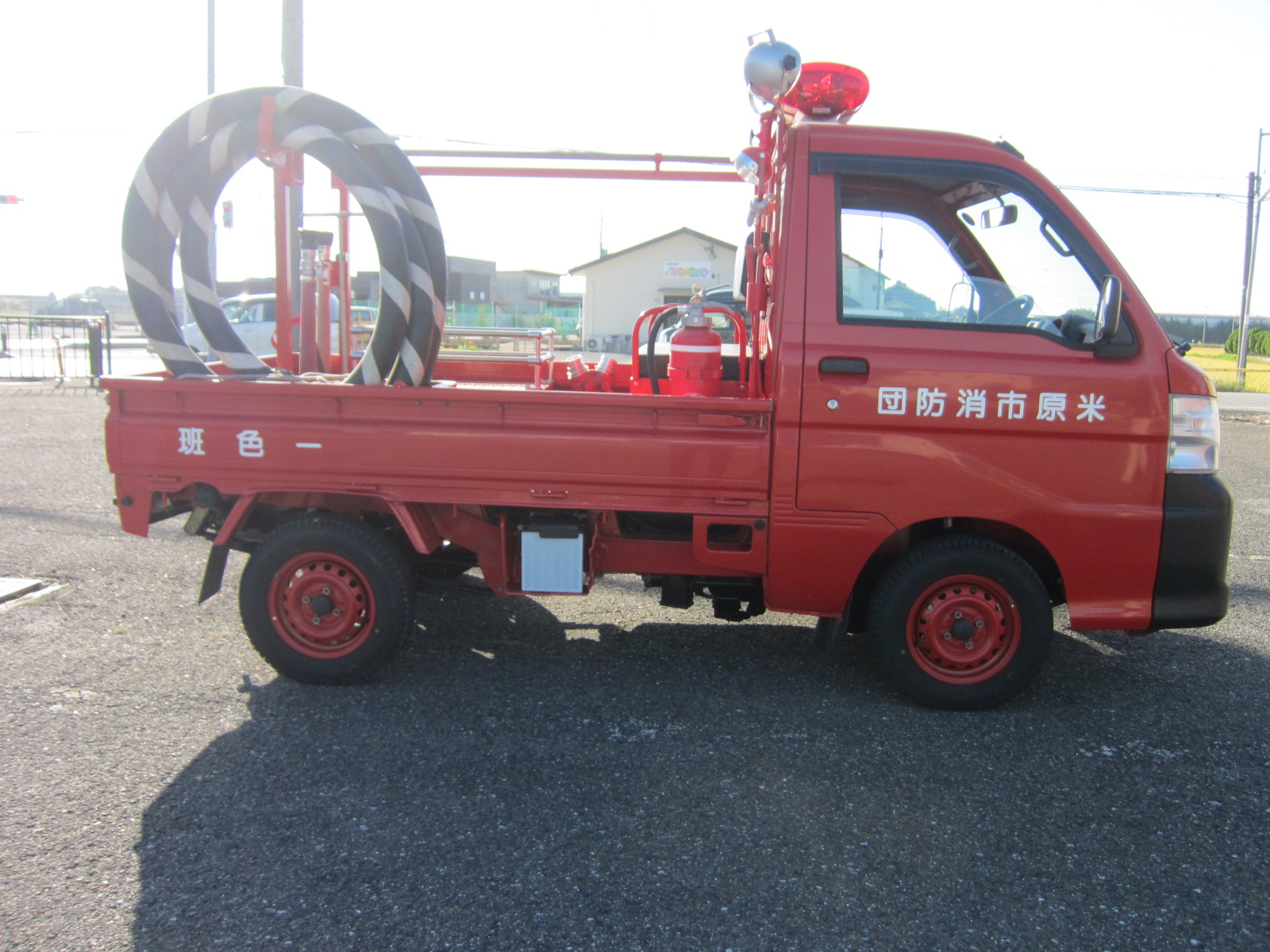 物品番号5消防ポンプ積載車5外観右側面の画像