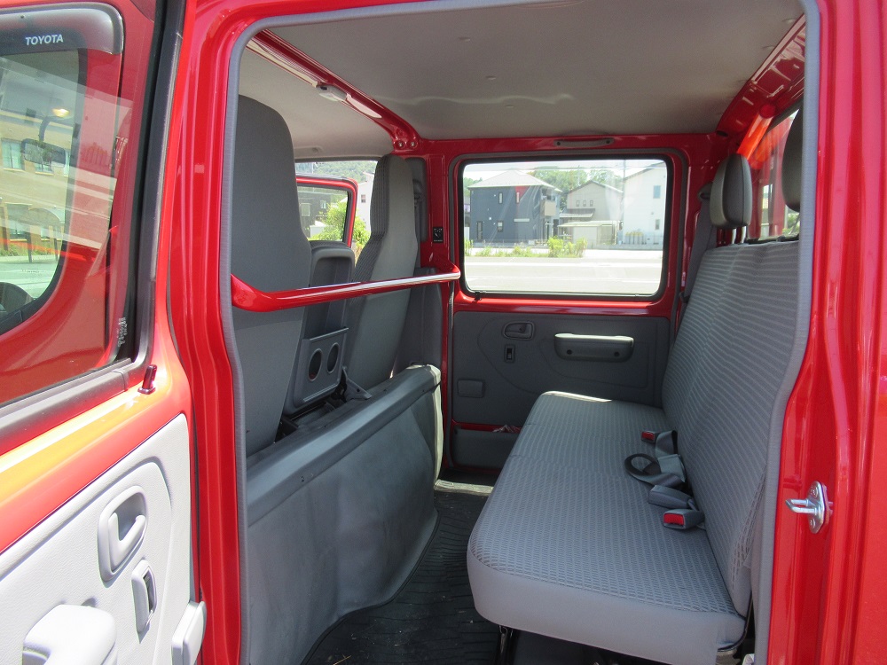 物品番号1消防ポンプ積載車1車内の画像