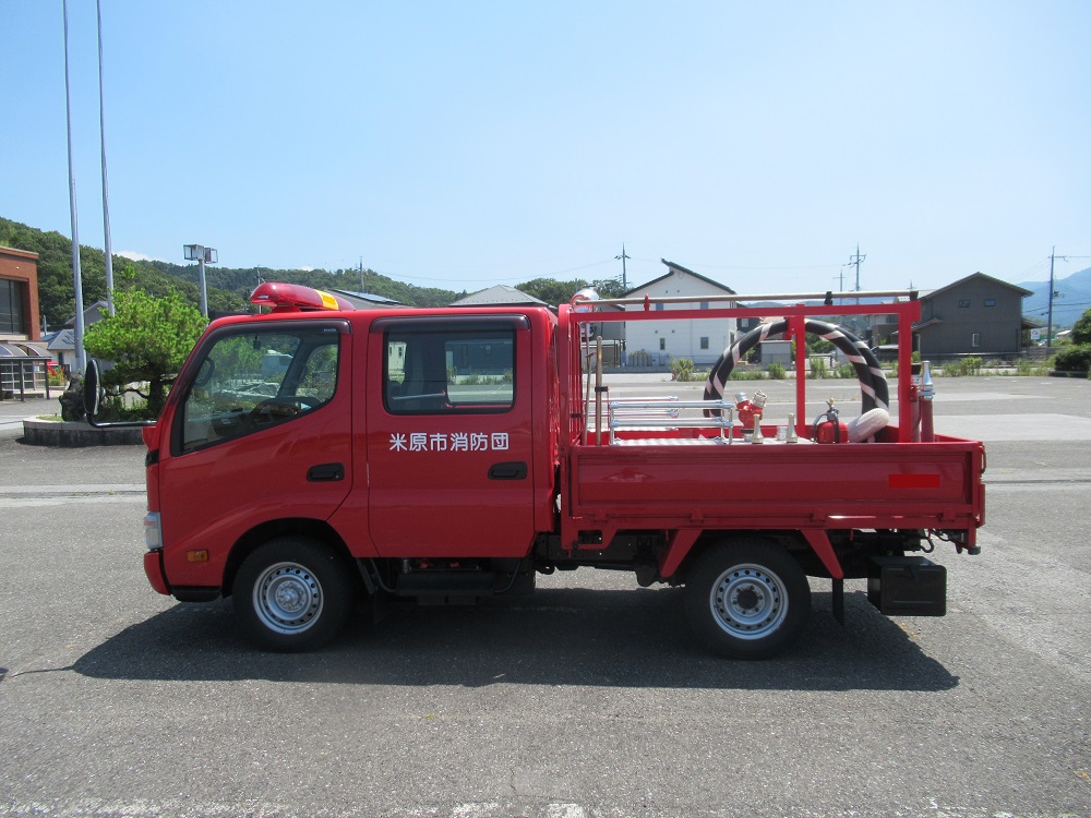 物品番号1消防ポンプ積載車1外観左側面の画像