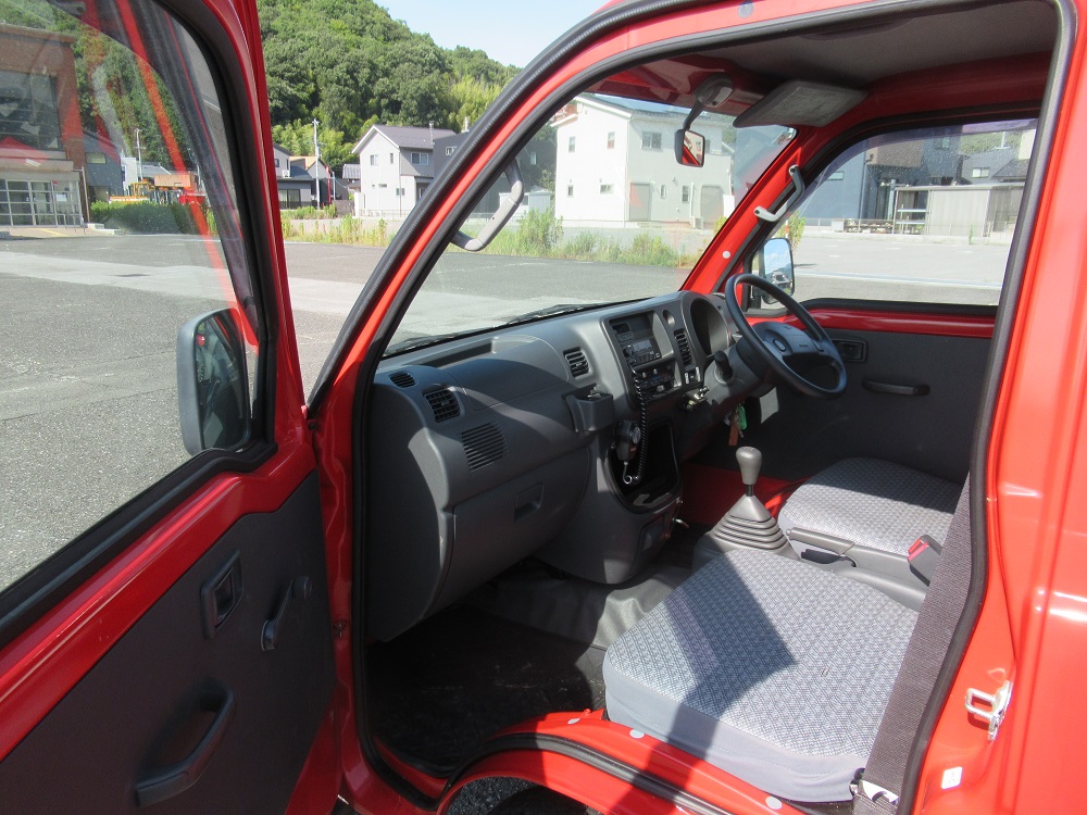 物品番号3消防ポンプ積載車3車内の画像