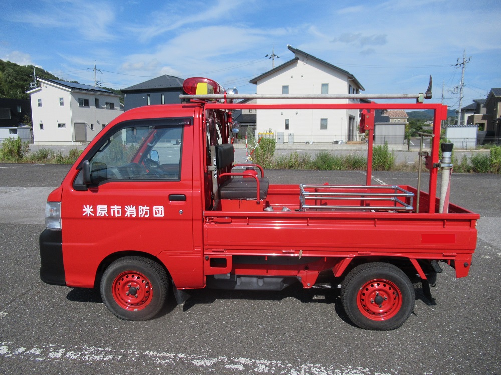 物品番号4消防ポンプ積載車4外観左側面の画像