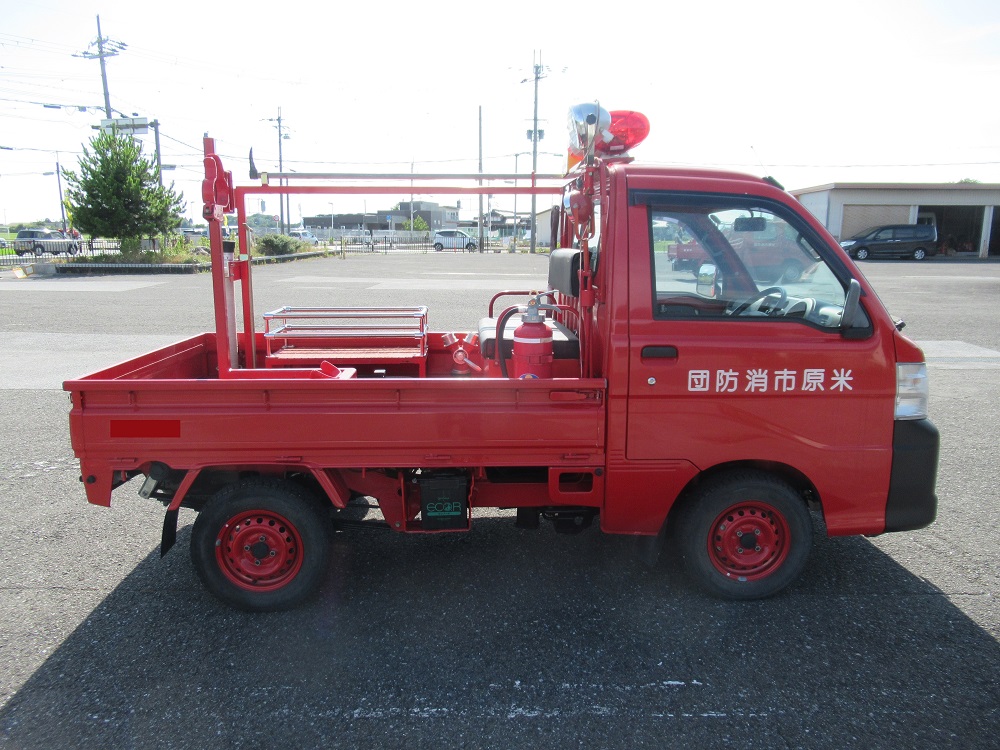 物品番号4消防ポンプ積載車4外観右側面の画像