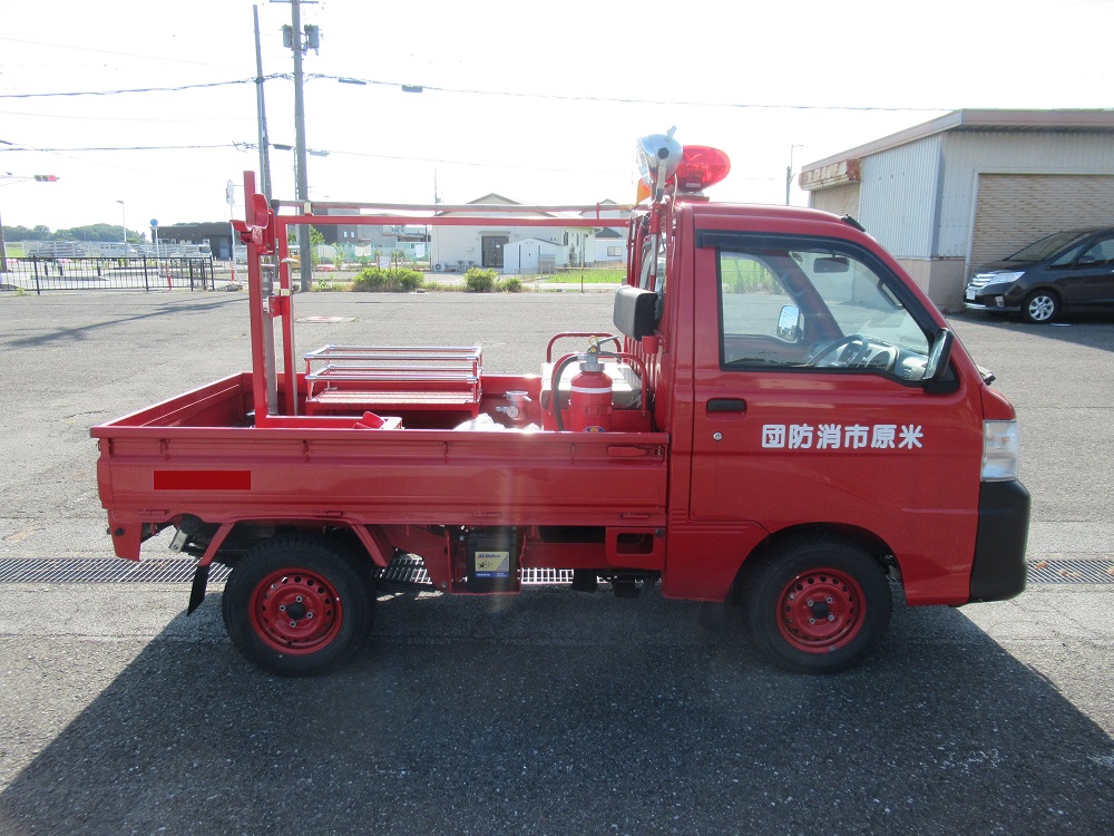 物品番号5消防ポンプ積載車5外観右側面の画像