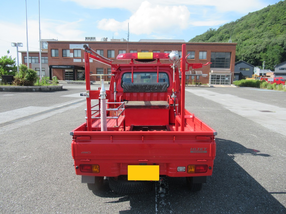 物品番号6消防ポンプ積載車6外観背面の画像